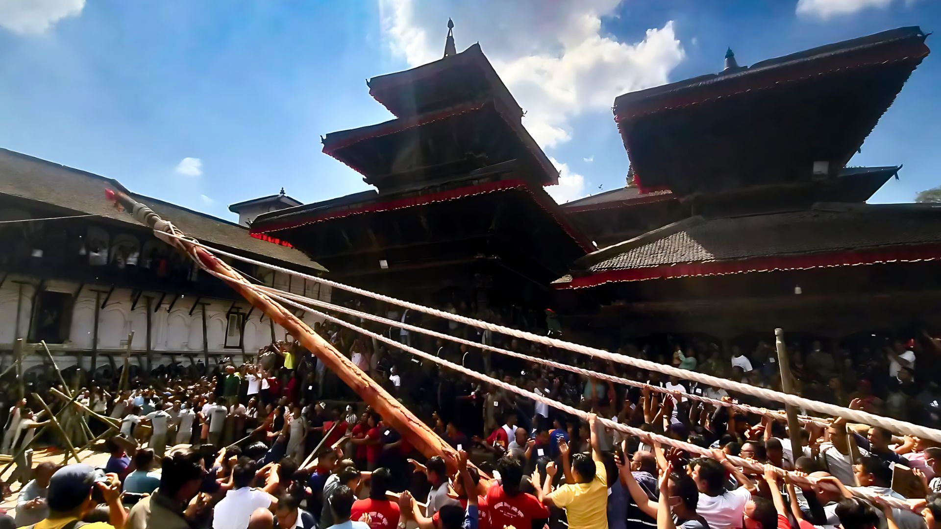 शुरू भयो इन्द्रजात्रा